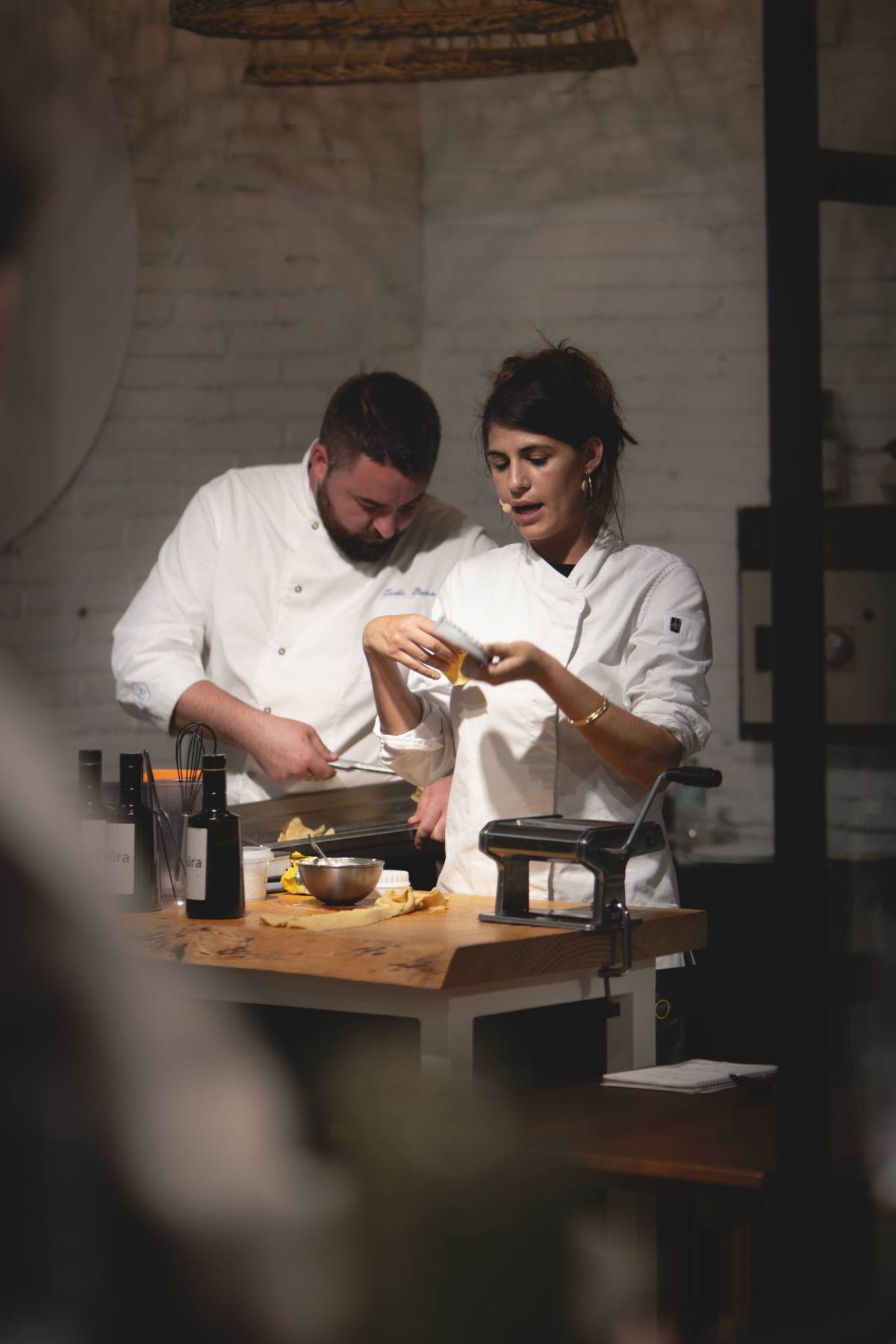 La xef Laura Baiges durant la presentació de temporada de Punto Blanco