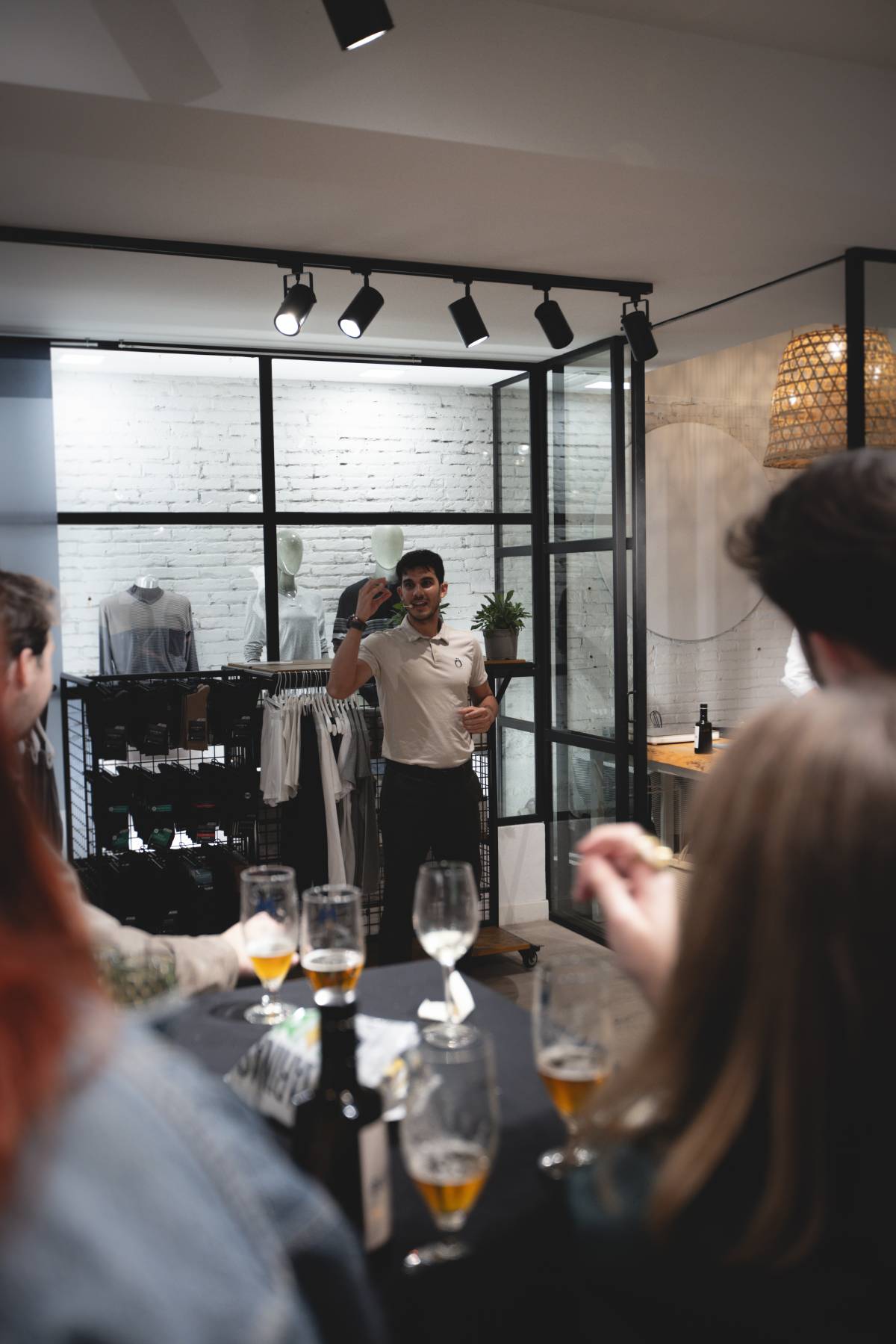 Un dels moments de la presentació de Punto Blanco a Barcelona