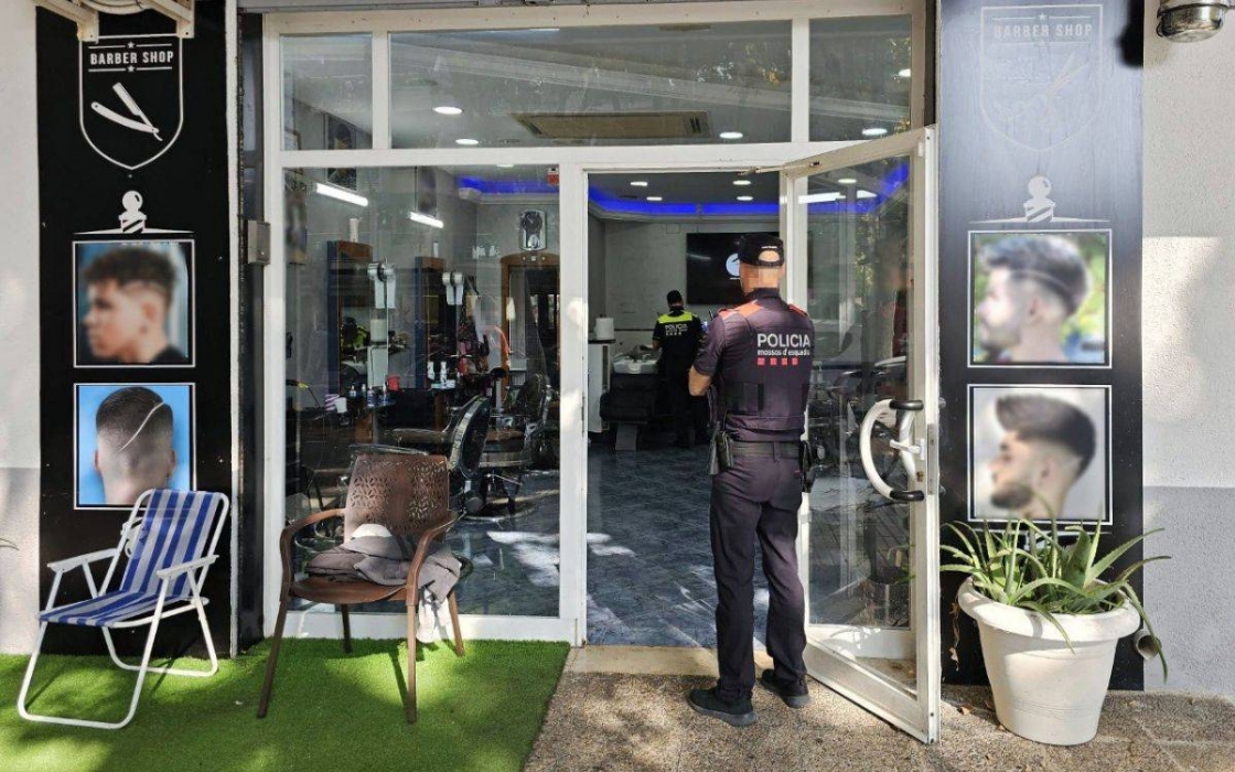 Operatiu policial a Salou amb 25 denúncies contra quatre establiments per diverses irregularitats