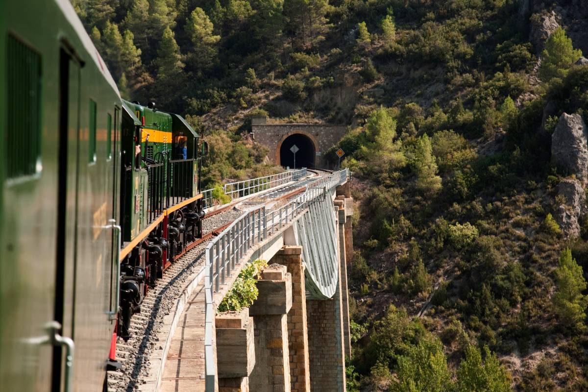 Els millors viatges en tren per descobrir racons d'ensomni sense cotxe