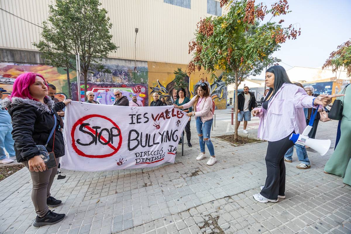 Protesta a l`IES Vallès - Juanma Peláez Protesta a l`IES Vallès