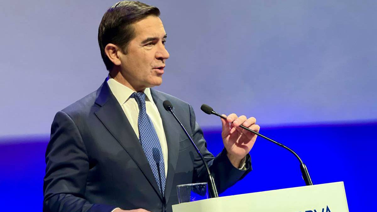 Carlos Torres descarta dimitir com a president del BBVA pel fracàs de l'opa al Sabadell