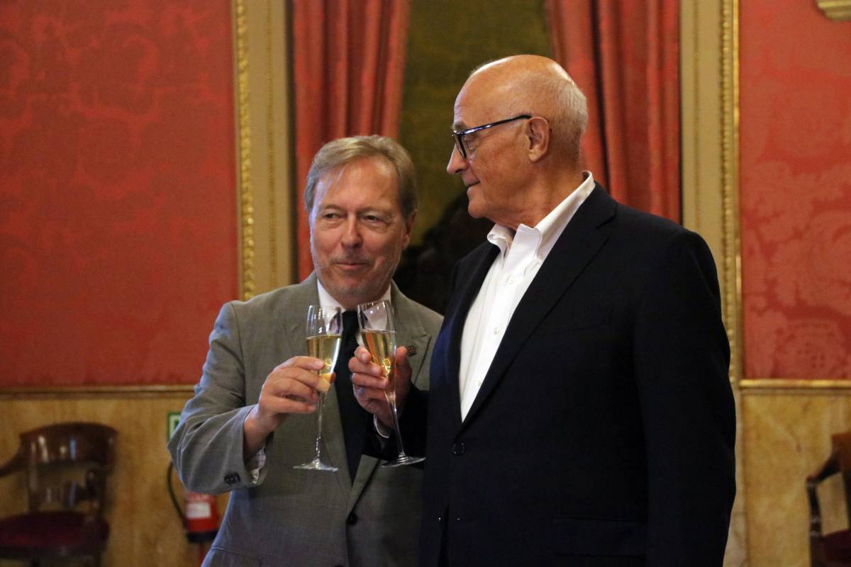 Oliu celebra el resultat de l'opa amb els treballadors del Sabadell: «Visca el Banc Sabadell!» 
