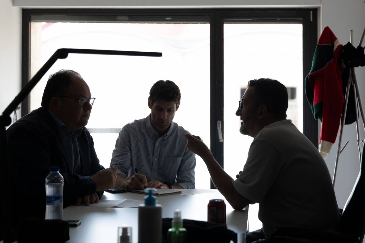 Toni Soler Parenostre Minoria Absoluta - Hugo Fernández Toni Soler Parenostre Minoria Absoluta