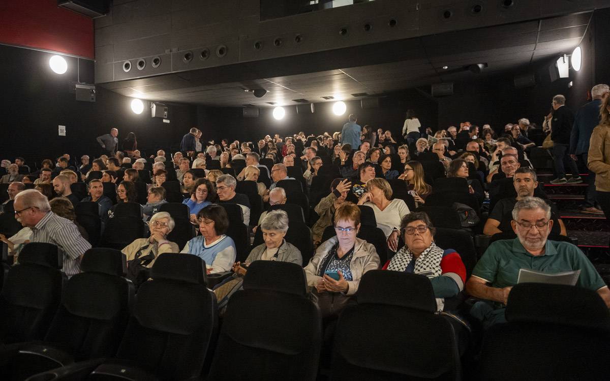 El Clam 2025 omple a Manresa amb «La voz de Hind» i arrenca deu dies de cinema compromès