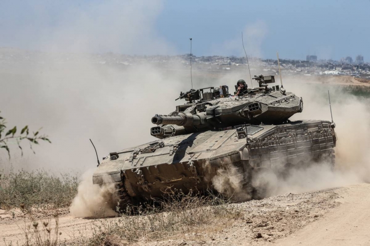 Israel bombardeja Gaza després d'acusar a Hamàs de violar l'alto el foc