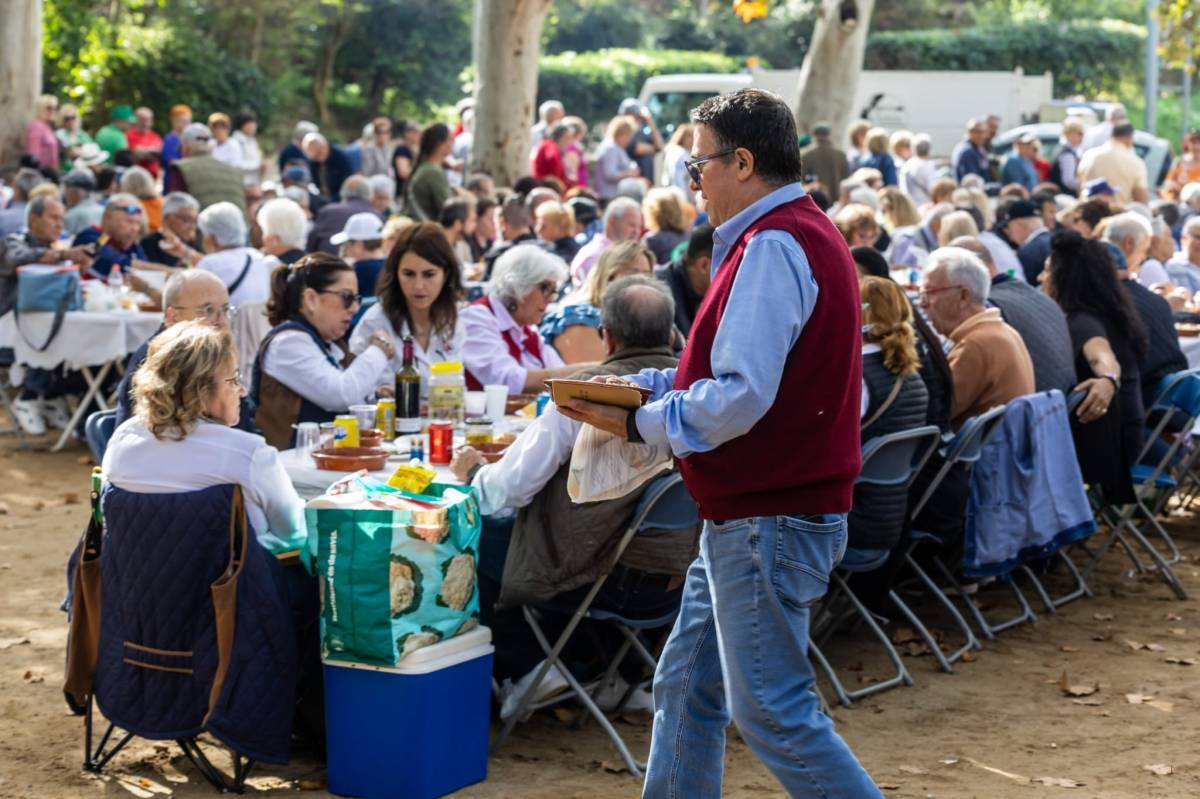 FOTOS | El 'Cocido Andaluz' omple de sabor i tradició la Font de Can Rull