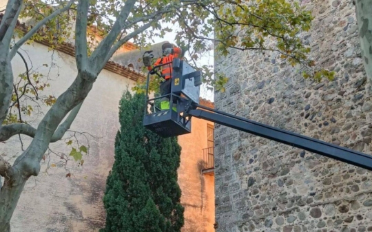 Comença la restauració urgent de la Torre de l’Ermita de Cambrils