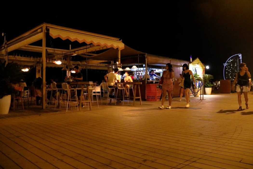 Saber català serà per primer cop un avantatge per tenir una guingueta a Barcelona