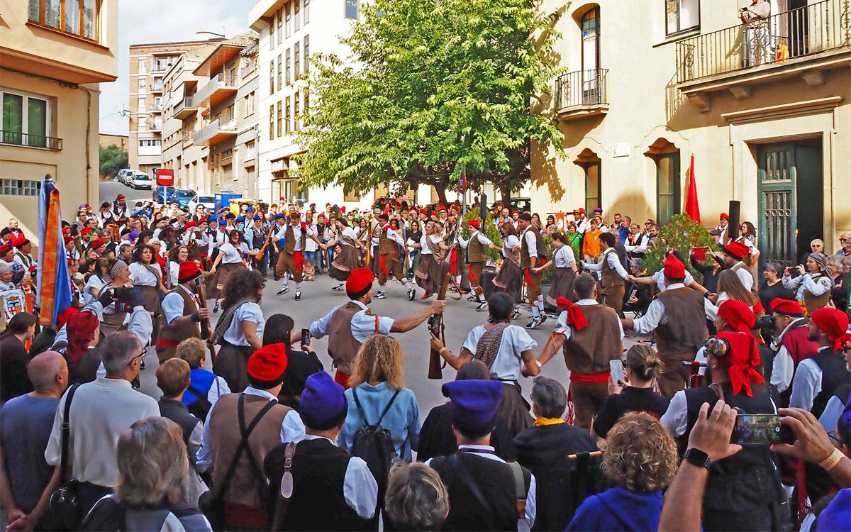 Súria reuneix 270 trabucaires de tot Catalunya en una trobada històrica i multitudinària
