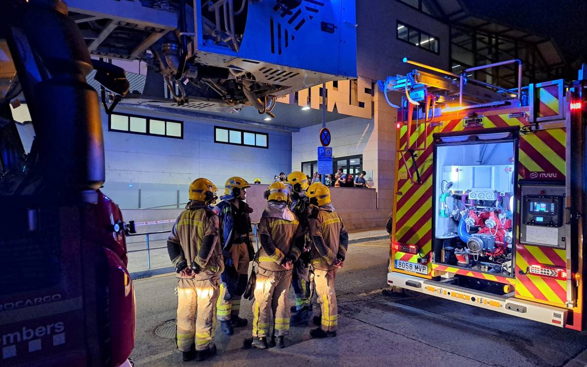 Evacuen la Piscina Municipal de Manresa per una forta pudor de gas