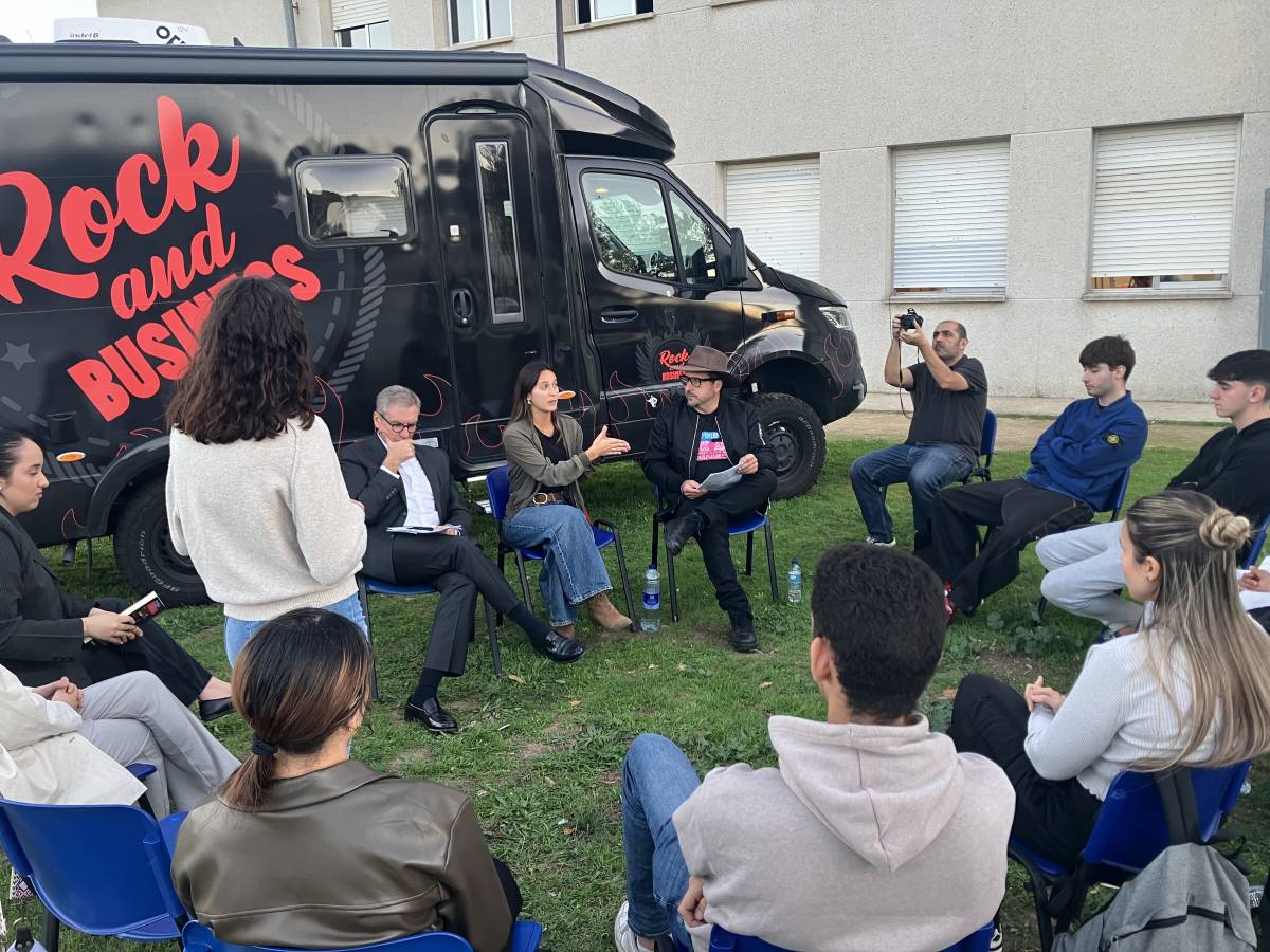 La Cambra de Comerç de Terrassa impulsa l’esperit emprenedor entre l’alumnat de l’Institut Blanxart d’Olesa