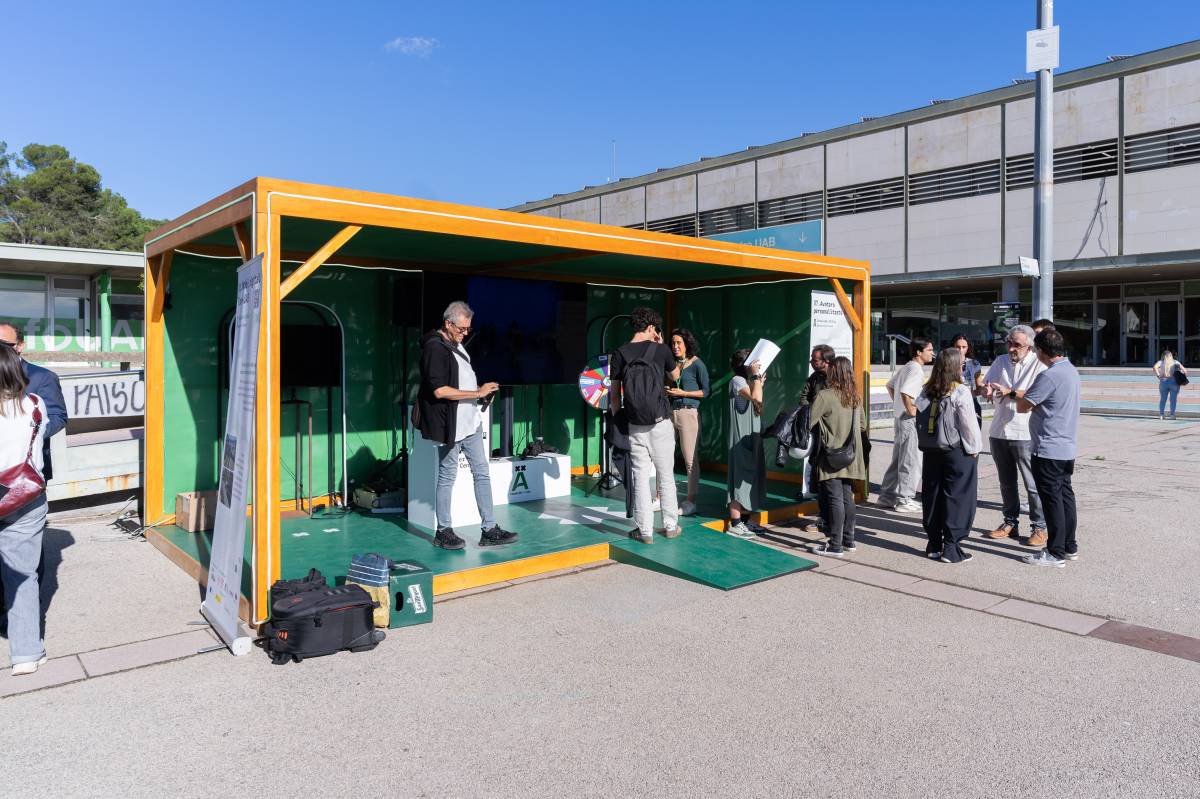 Paradeta a la plaça Cívica en el marc de la Setmana de la Innovació
