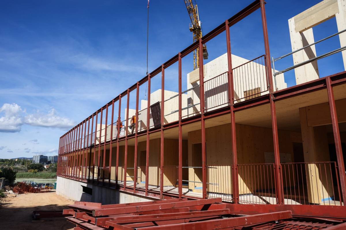 La construcció de la nova promoció d'habitatges de lloguer protegit a Can Mates avança segons el calendari previst