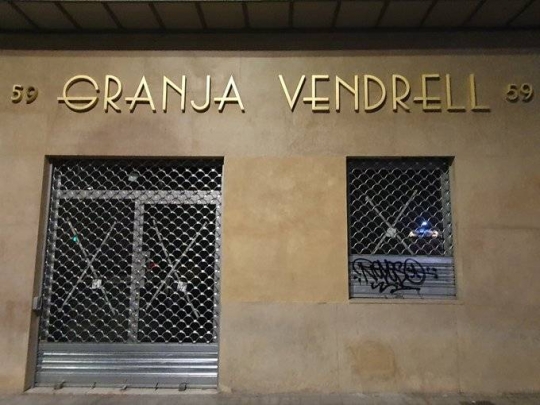 Una granja centenària de Barcelona reobre com una cafeteria d'especialitat