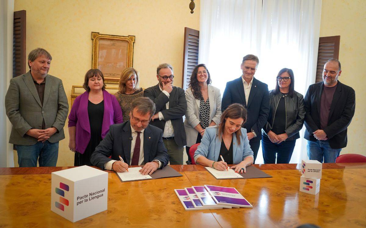 Reus s’adhereix al Pacte Nacional per la Llengua