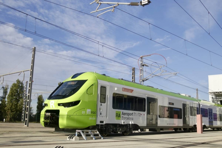 El tren de Ferrocarrils que connectarà Barcelona amb les terminals del Prat arribarà a finals de 2026