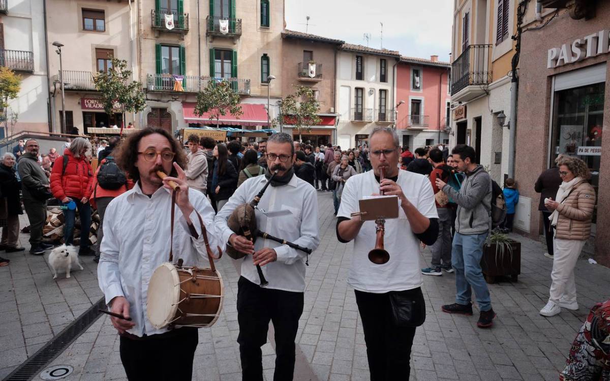 Exitosa 30a edició de la Fira de la Castanya de Viladrau. - Oriol Clavera Exitosa 30a edició de la Fira de la Castanya de Viladrau.