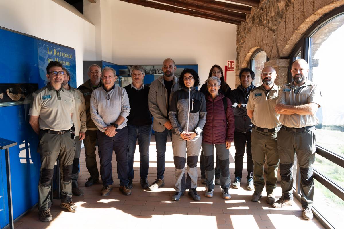 Treballadors del parc, la Diputació i l`alcalde de Matadepera, Guillem Montagut, en la inauguració a la Mola - David Chao Treballadors del parc, la Diputació i l`alcalde de Matadepera, Guillem Montagut, en la inauguració a la Mola