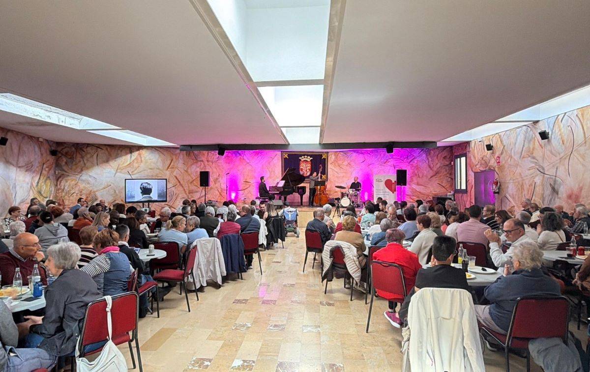 Tivissa recapta més de 1.600 € per a l’Institu Guttmann a ritme de jazz