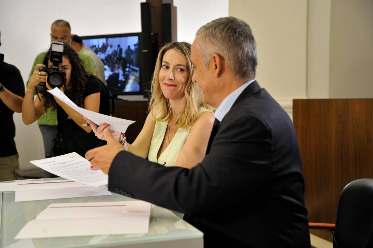 Extremadura celebrarà eleccions anticipades el pròxim 21 de desembre