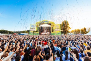 Arriba la primera edició de La Castanyada del Cabró Rock aquest cap de setmana a Montmeló