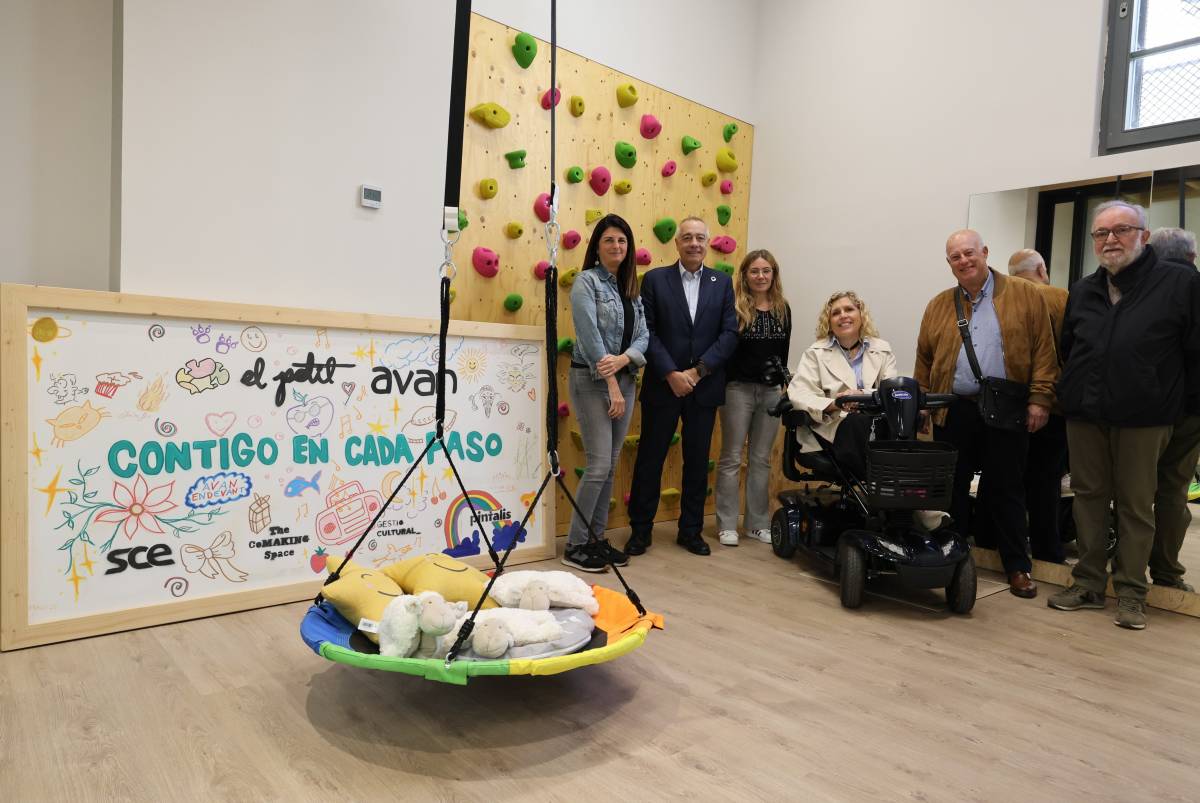 Pere Navarro visita la Fundació AVAN a Terrassa, que triplica la capacitat d’atenció neurològica gràcies al suport del CZFB