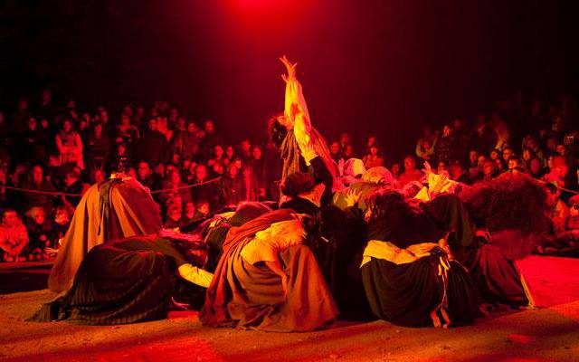 Imatge d`arxiu del Ball de Bruixes de Viladrau. - Aj. Viladrau Imatge d`arxiu del Ball de Bruixes de Viladrau.