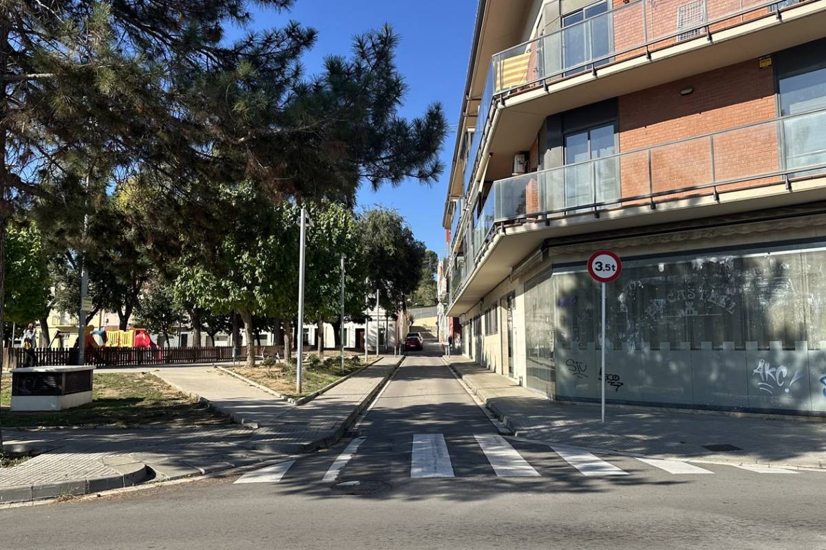 Obres de renovació del col·lector del carrer de Pau Roca, a Rubí