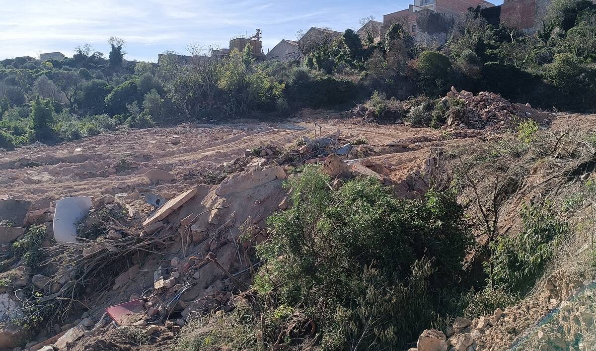 Denunciat un home per abocament il·legal de residus tòxics a la Fatarella