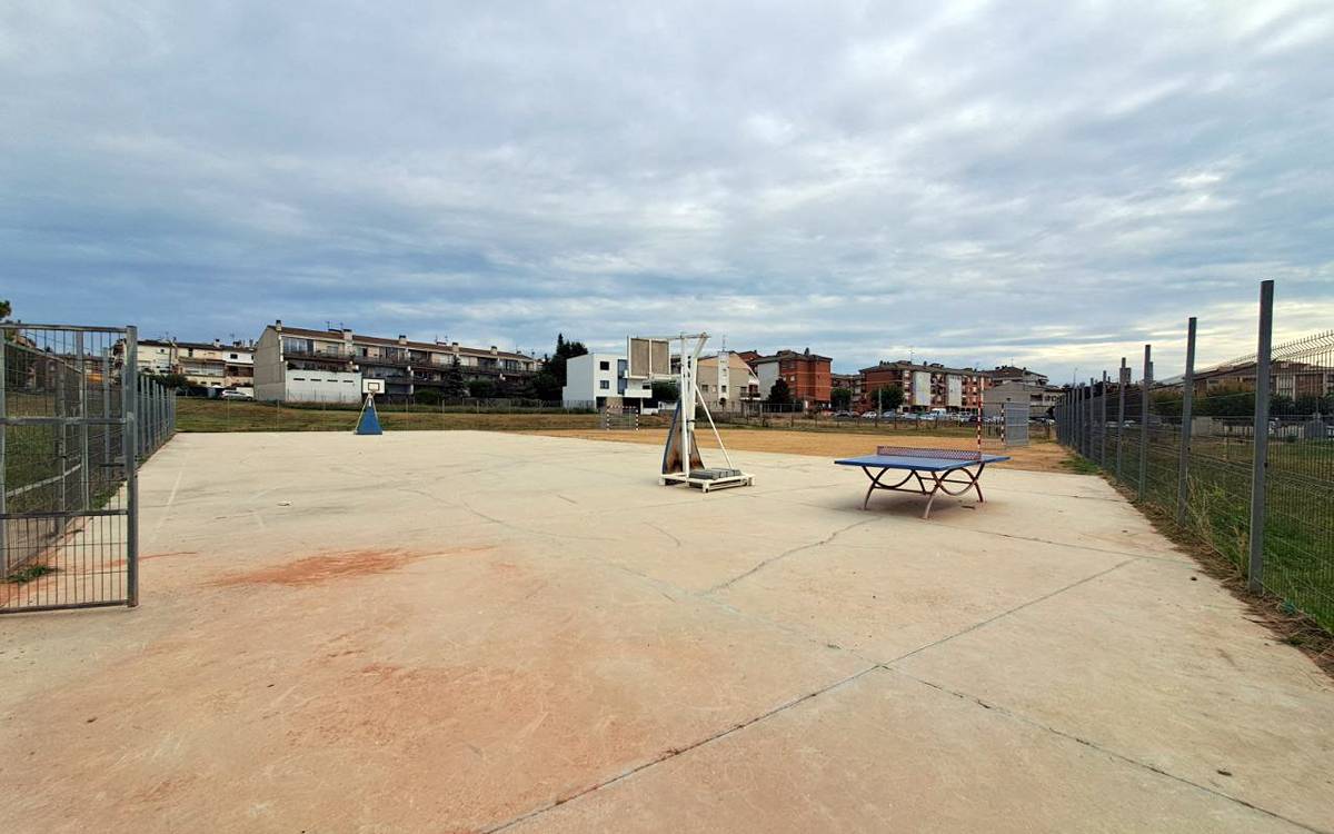 Santpedor estrena un nou espai de joc a la zona de la Serreta