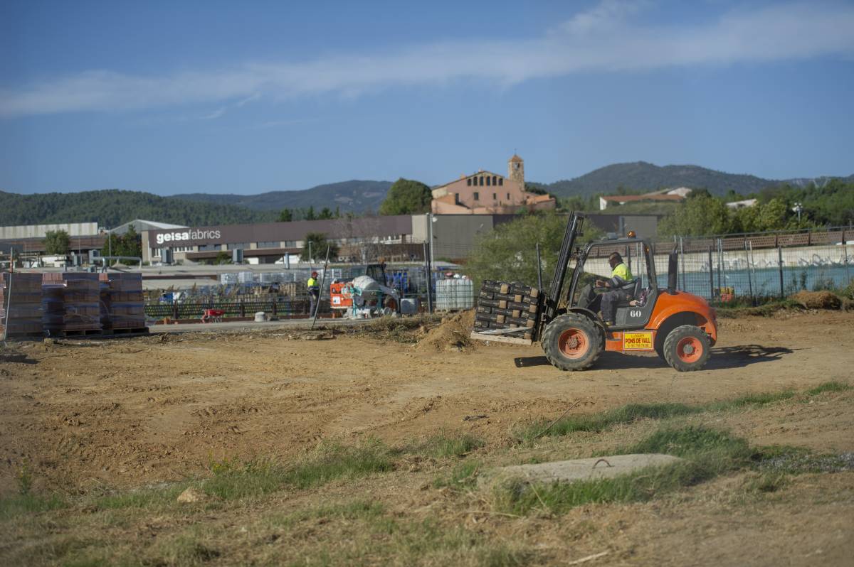 Comencen les obres del nou parc a les plataformes de la B-40