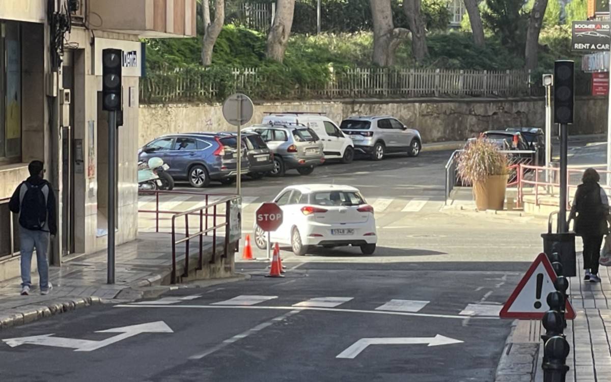 Línies de control dels semàfors del centre de Tortosa avariades per la seua antiguitat i precarietat
