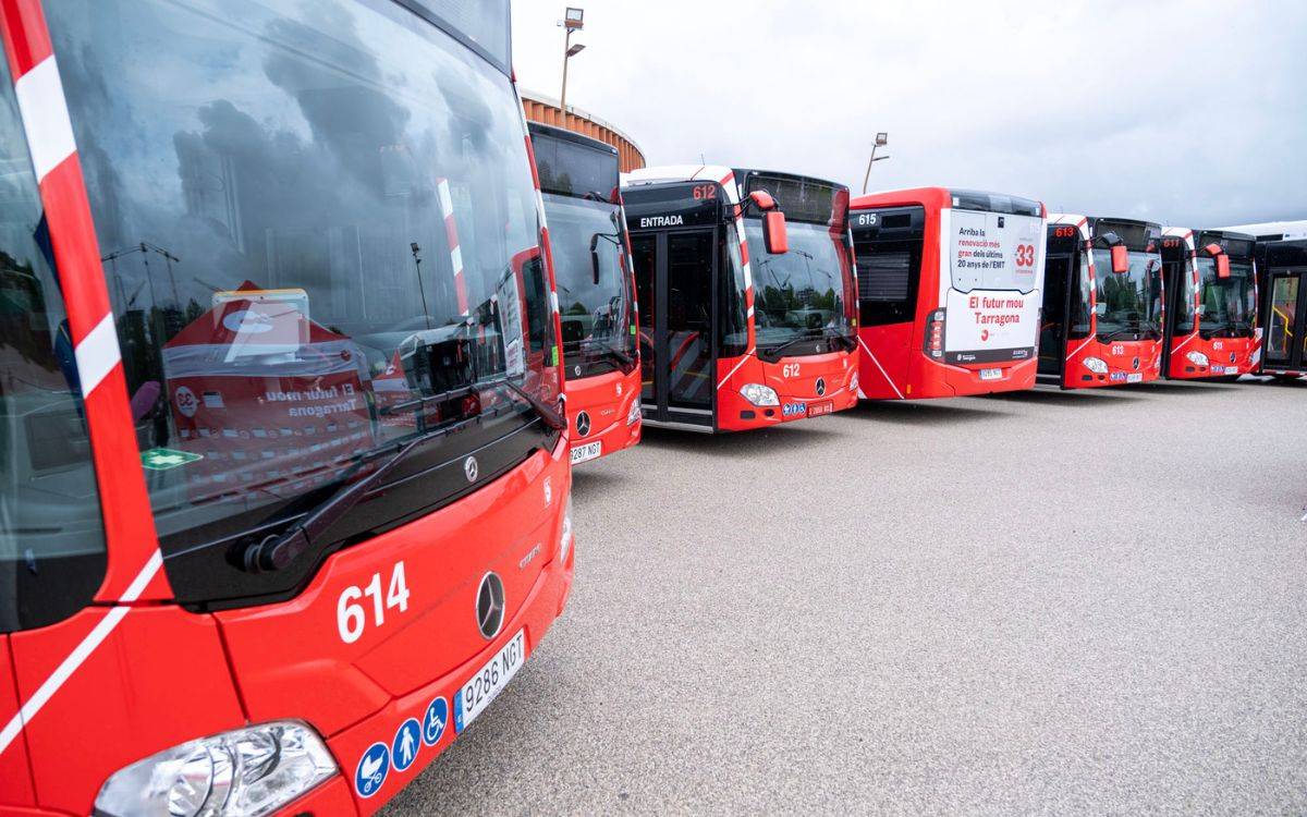 Els nous autobusos híbrids i elèctrics de l'EMT ja circulen per Tarragona