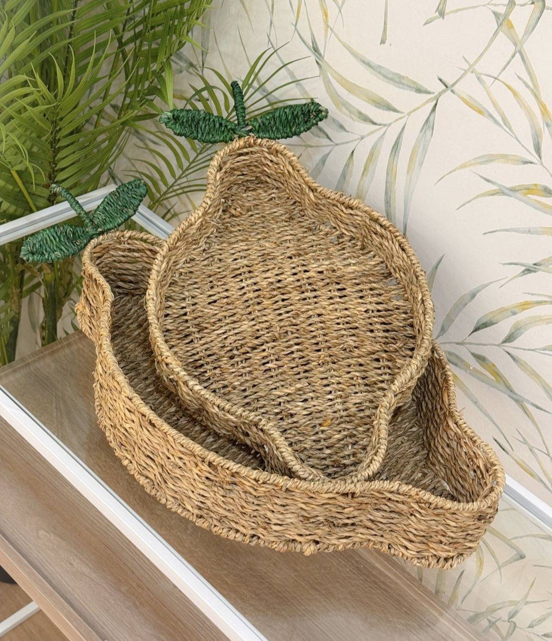 Centre de taula molt original en forma de llimona. De fibra trenada, aporta un aire fresc i molt natural - 