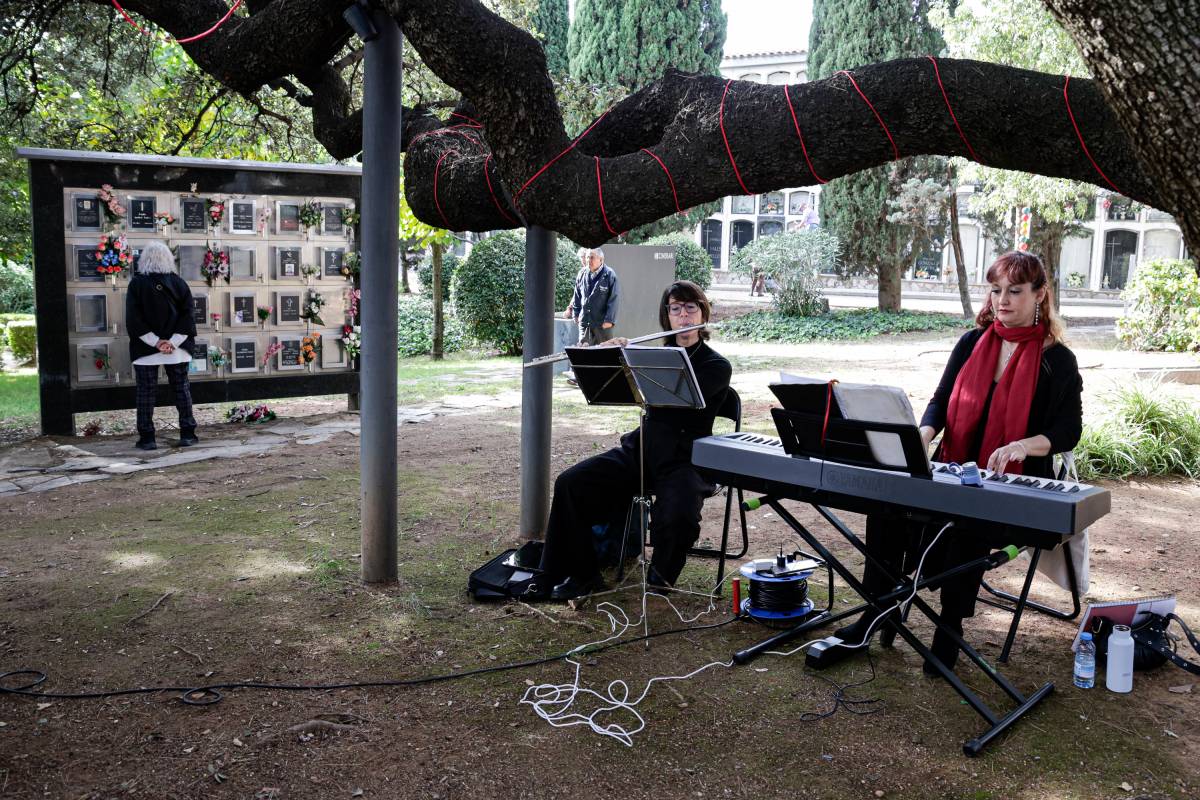 Record dels difunts a Terrassa pel dia de Tots Sants - Lluís Clotet Record dels difunts a Terrassa pel dia de Tots Sants