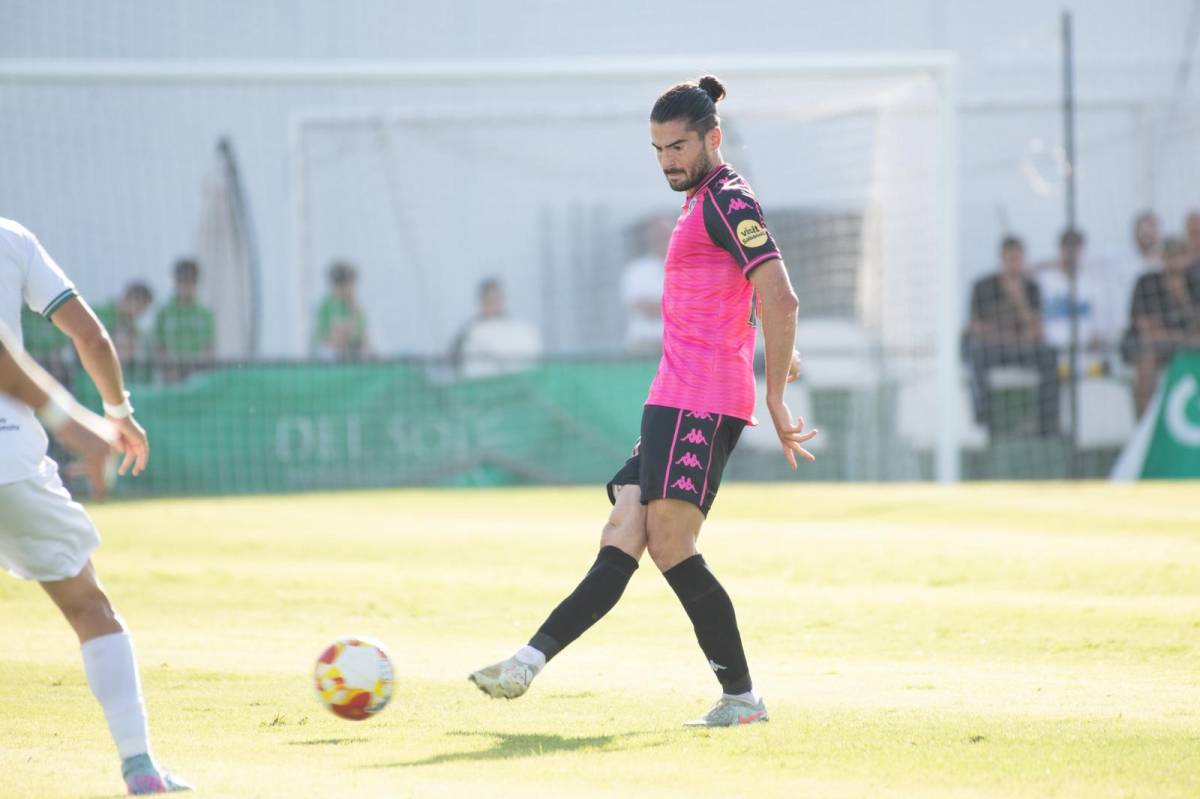 El CE Sabadell empata davant del Juventud Torremolinos i continua invicte