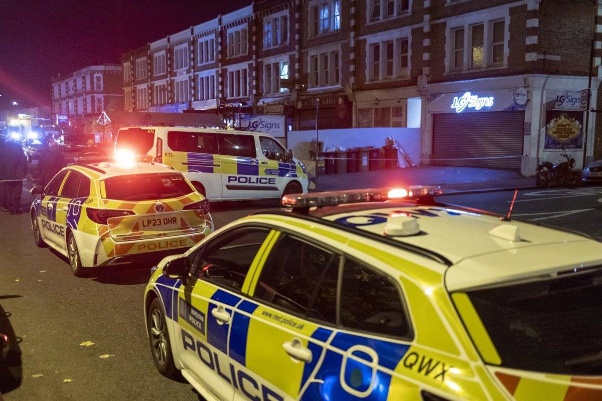 Apunyalament múltiple en un tren al Regne Unit: deu ferits i dos detinguts