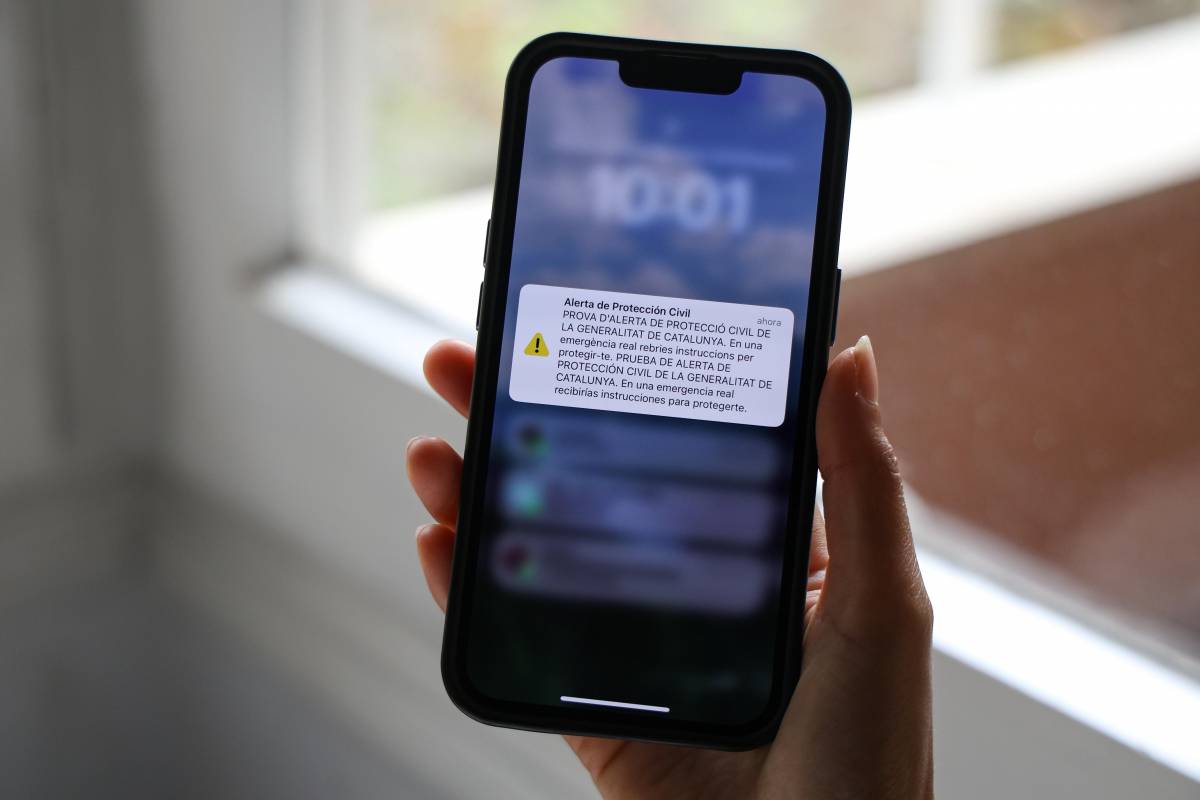 Protecció Civil t'enviarà una alerta al telèfon mòbil: per què?