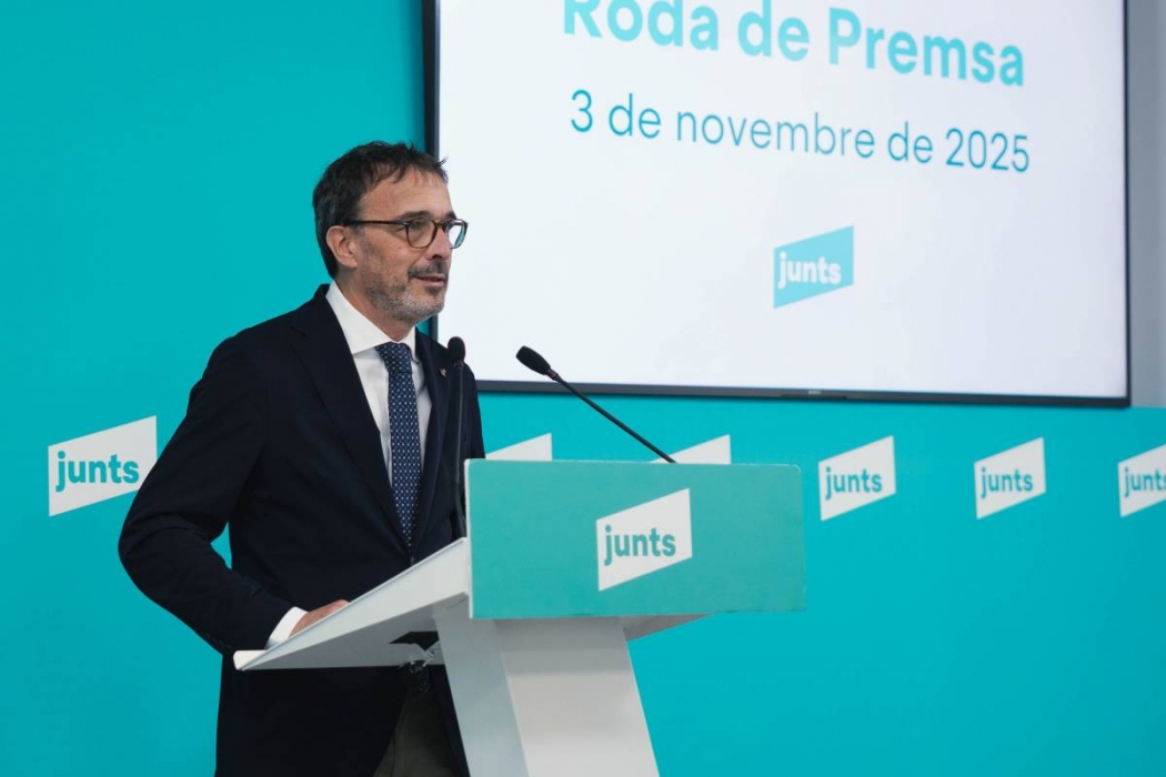 Campanya de Junts al carrer per justificar el trencament amb el PSOE