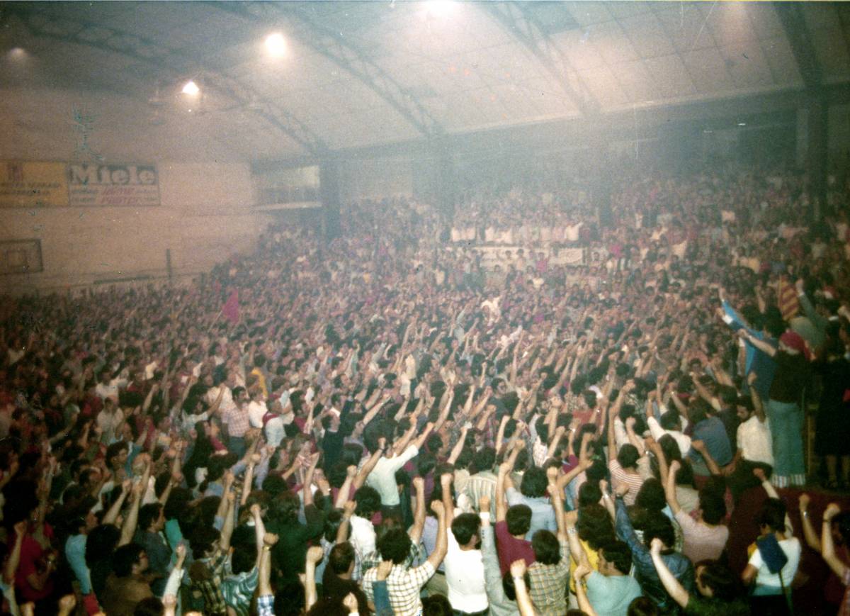 29 de maig de 1979, Terrassa i el pavelló de l’Sferic acullen el primer míting tolerat del comunisme (PSUC) - roc fuentes/arxiu tobella