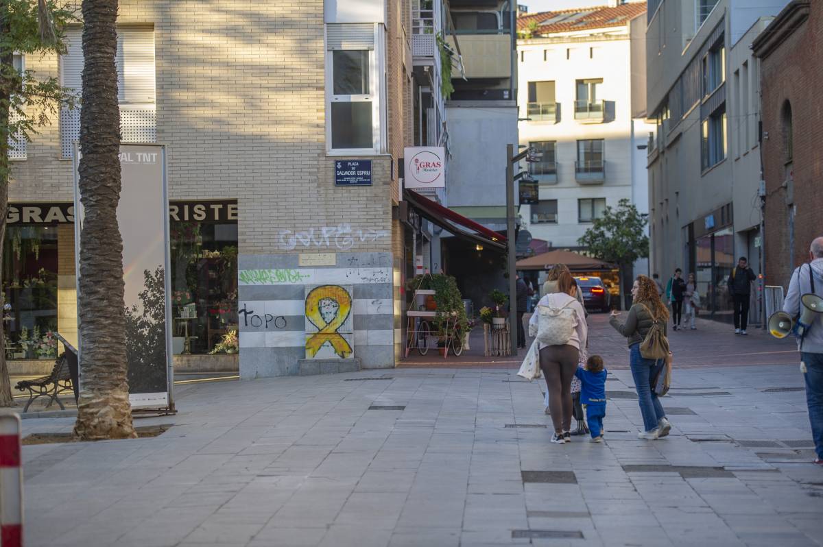 Carrer de la Unió Plaça Salvador Espriu - Alberto Tallón