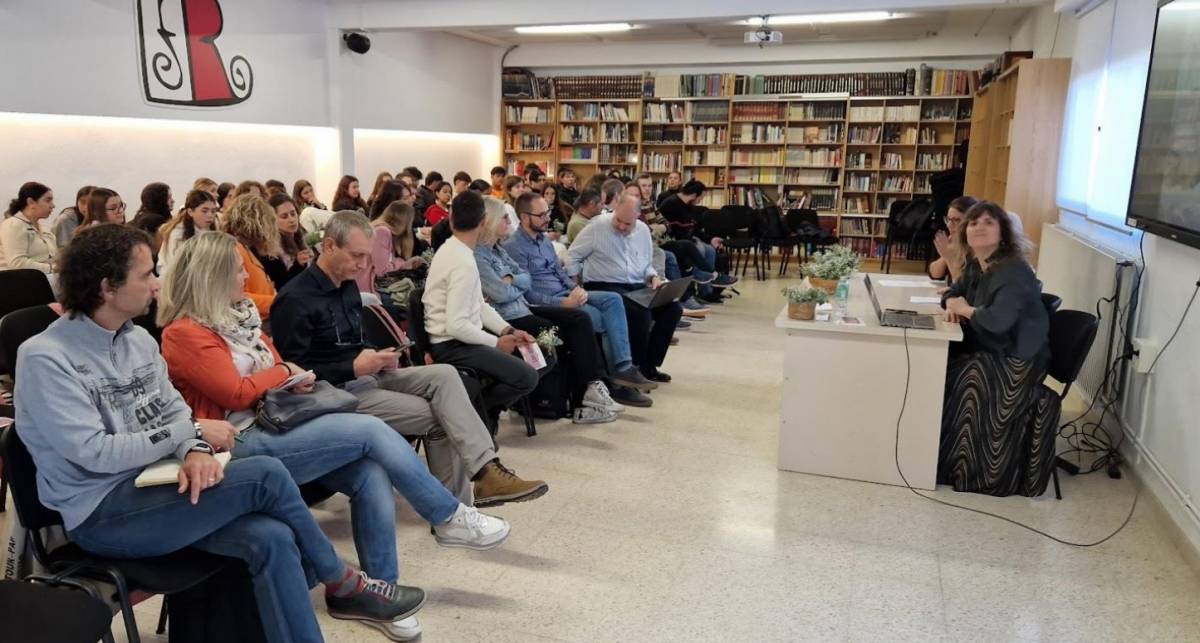 L'institut Francesc Ribalta estrena aules d'automatització i robòtica industrial 