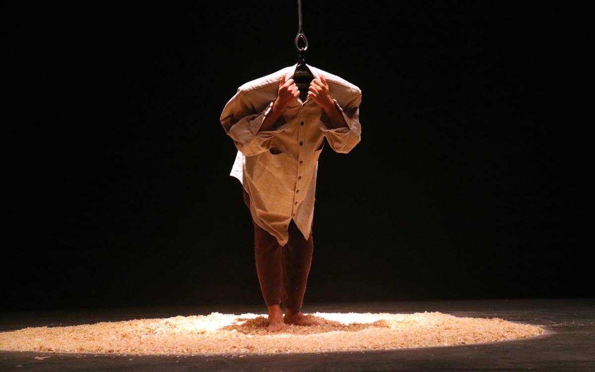 L'Atlàntida de Vic estrena «Escorça», una exploració de la identitat i el poder des del circ contemporani