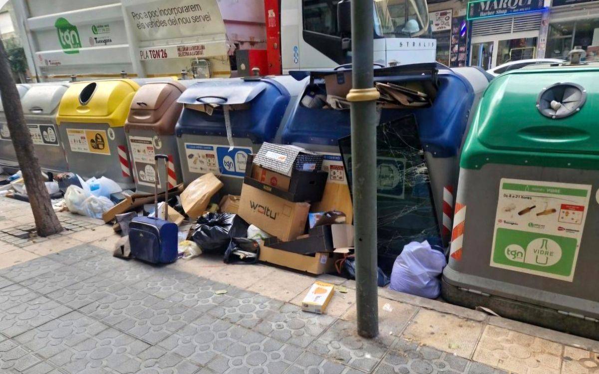Urbaser ja neteja els carrers i places de Tarragona: «És un moment històric»