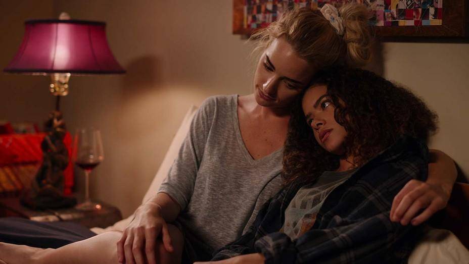 Les protagonistes de Ginny and George - Netflix Les protagonistes de Ginny and George