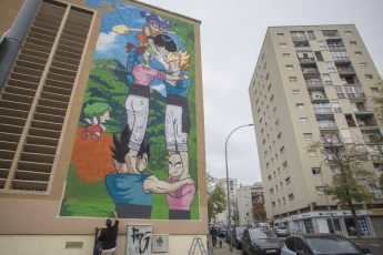 El mural en homenatge a Akira Toriyama ja està acabat: Goku i Vegeta són castellers 