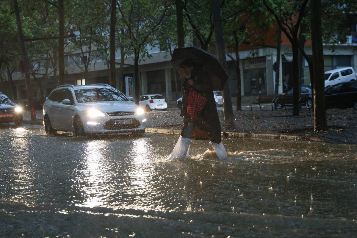 FOTOS | Les imatges de la pluja torrencial d'aquest dijous al matí a Sabadell