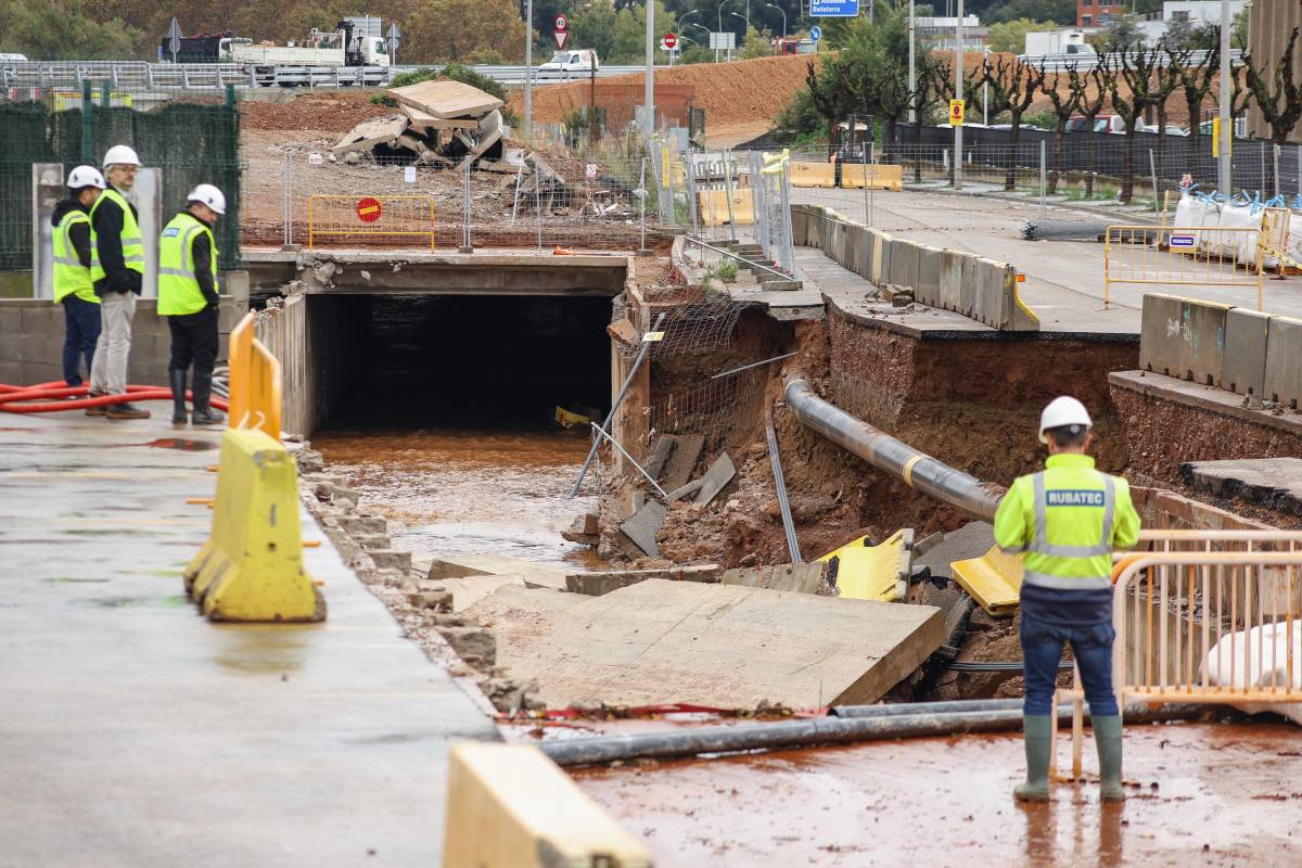 VÍDEO | Les afectacions de les fortes pluges a Sabadell: talls de vies, equipaments tancats i afectacions al transport públic