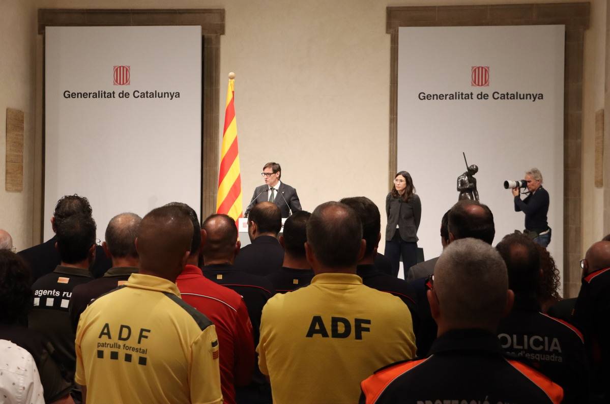 El Govern agraeix als cossos d’emergència la tasca als aiguats i avisa que s'hauran de prendre decisions “dures”